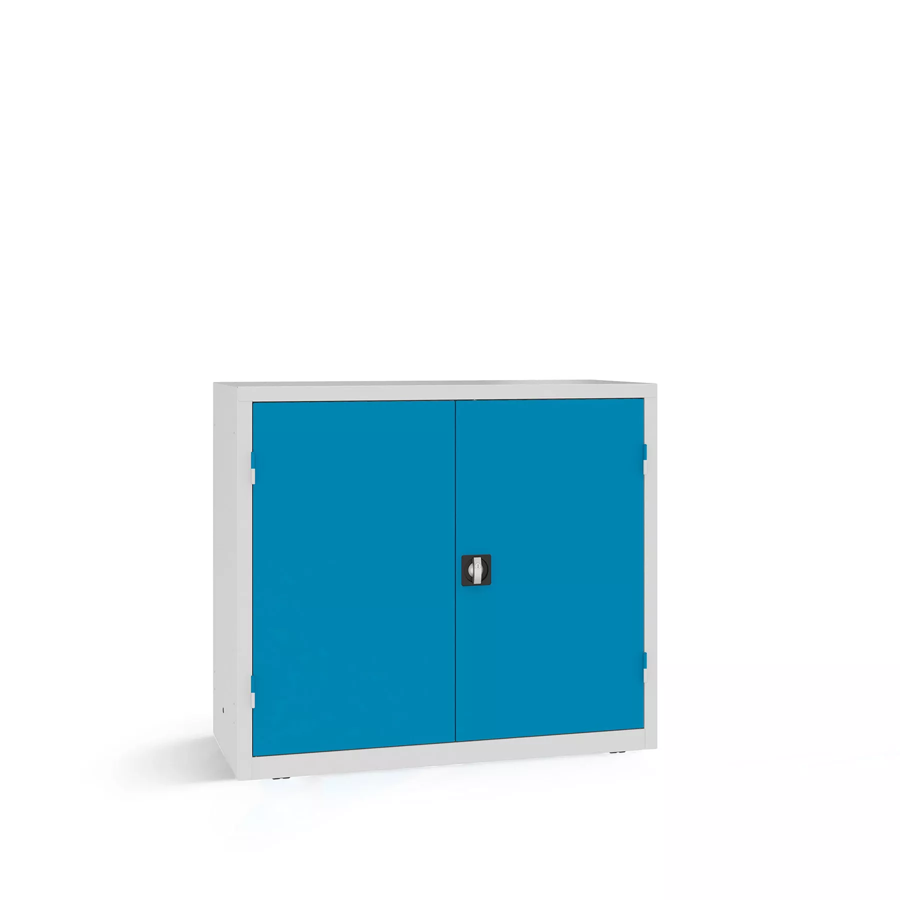 Heavy-duty workshop cabinet with shelves 104 x 120
